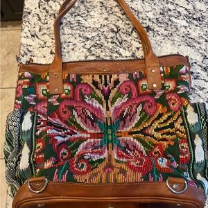 Nena & Co. Multicolor Embroidered Tote